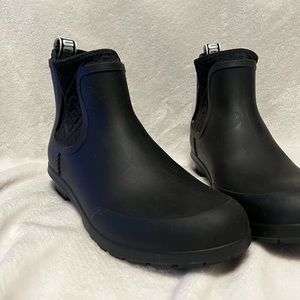 UGG Rainboots